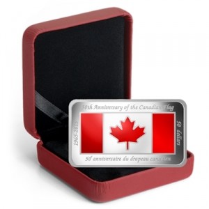 50-jahre-maple-leaf-flag-1,5-oz-silber-koloriert-etui